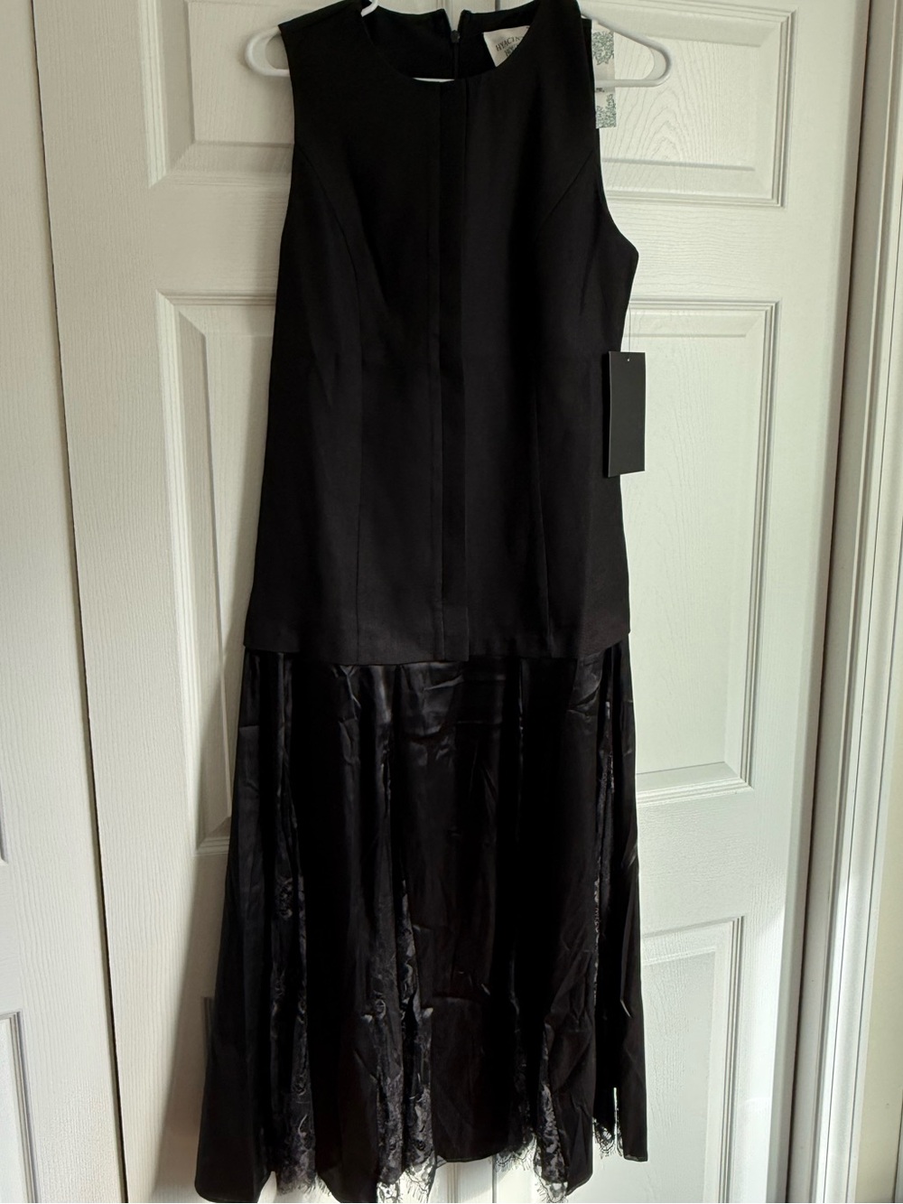 Hyacinth House Sleeveless Black Women’s Evening Dress